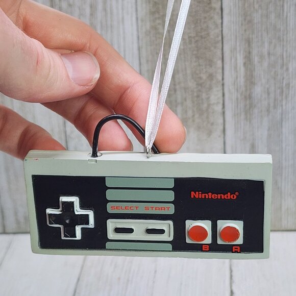 Hallmark Christmas Ornament Nintendo NES Controller 2021 Holiday - Picture 2 of 7